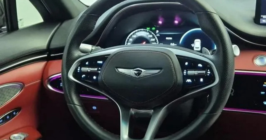 Genesis Gv70 
