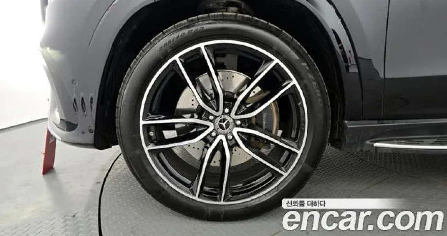 Mercedes-Benz Gls-Class 