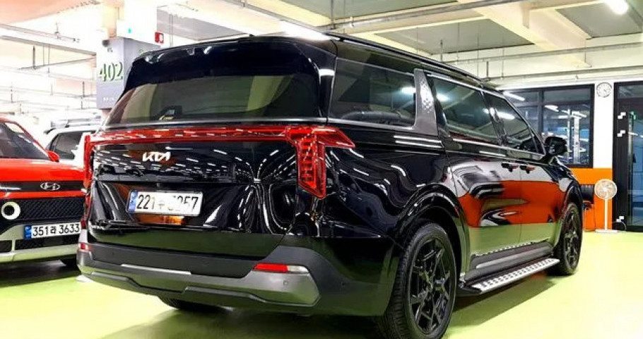 Kia Carnival 