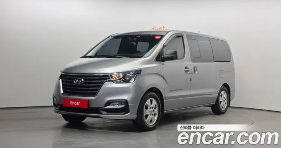 Hyundai Starex 