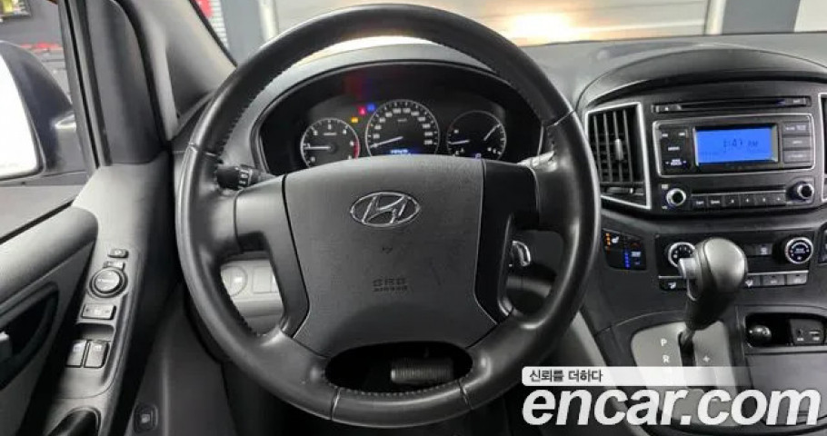 Hyundai Starex 