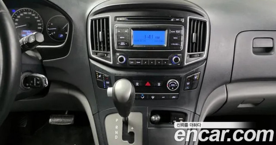 Hyundai Starex 