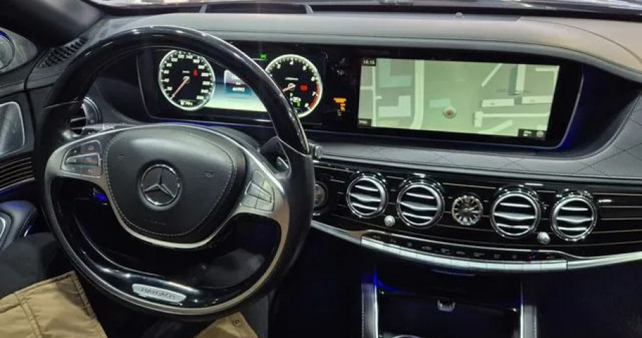 Mercedes-Benz S-Class 