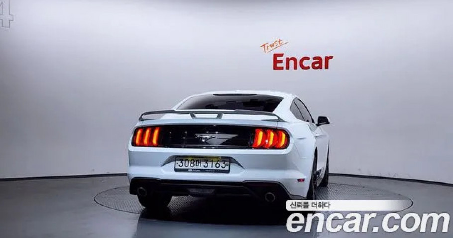 Ford Mustang 
