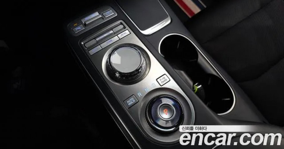 Genesis Gv70 