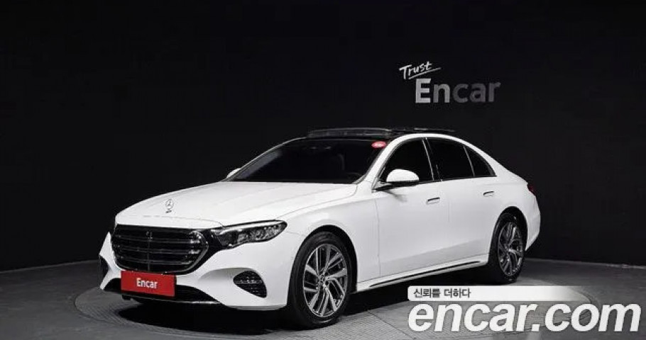 Mercedes-Benz E-Class 