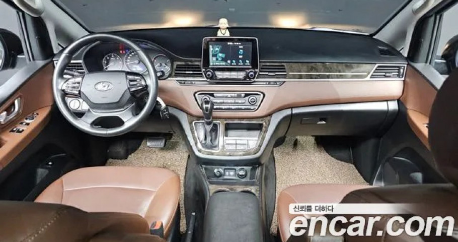 Hyundai Starex 