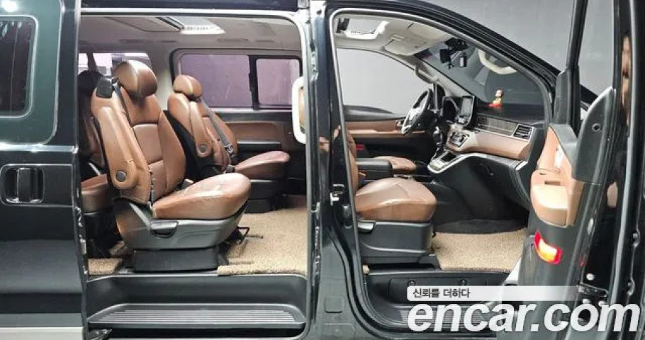 Hyundai Starex 