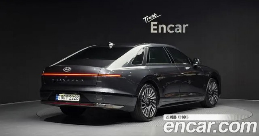 Hyundai Grandeur 