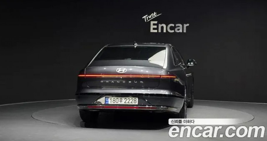 Hyundai Grandeur 