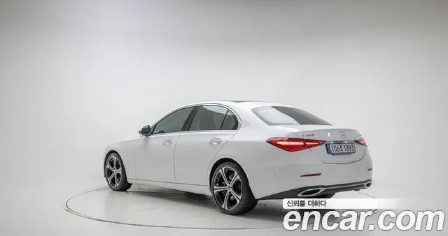 Mercedes-Benz C-Class 