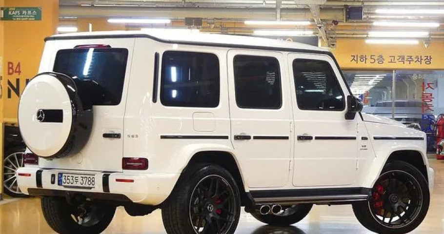 Mercedes-Benz G-Class 