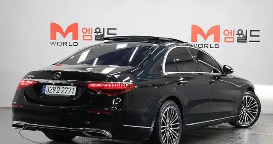 Mercedes-Benz S-Class 