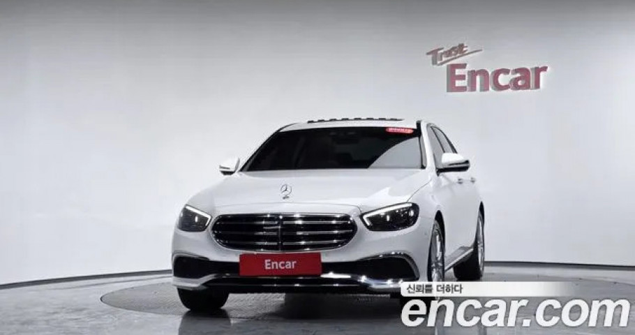 Mercedes-Benz E-Class 