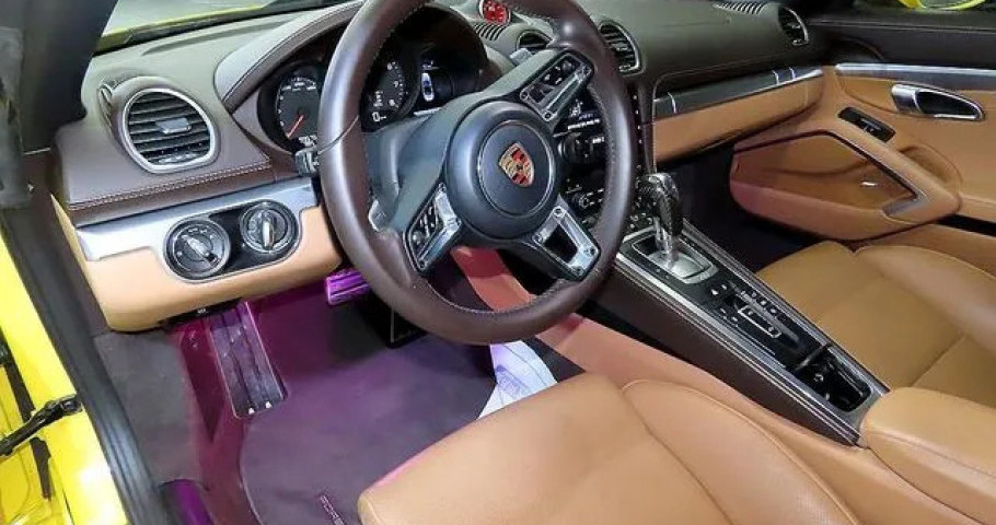 Porsche 718 