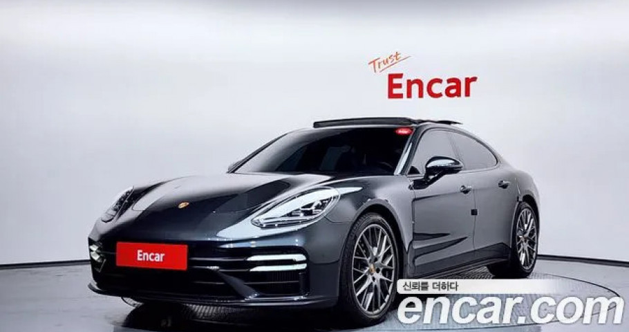 Porsche Panamera 