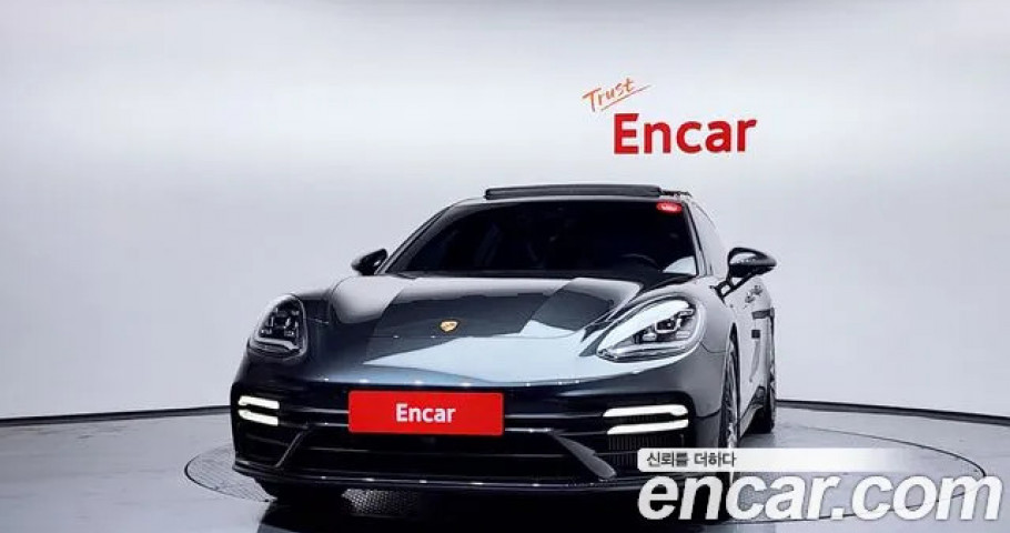 Porsche Panamera 