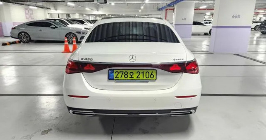 Mercedes-Benz E-Class 