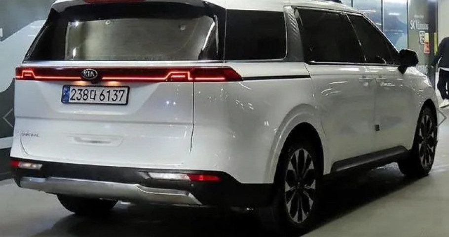 Kia Carnival 