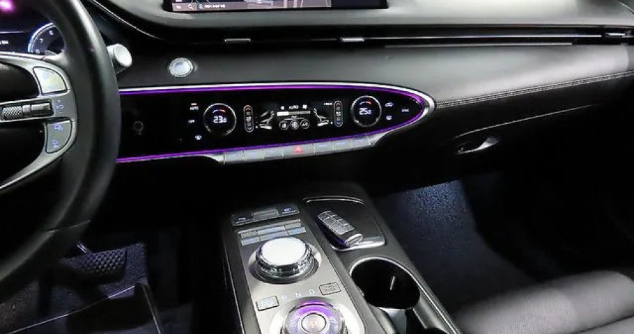 Genesis Gv70 
