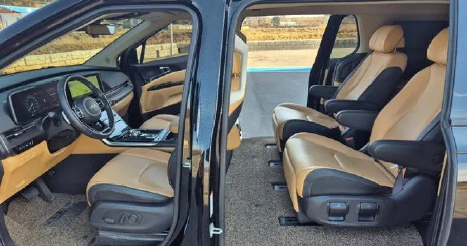 Kia Carnival 