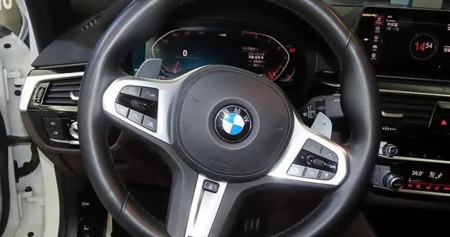 Bmw 5-Series 
