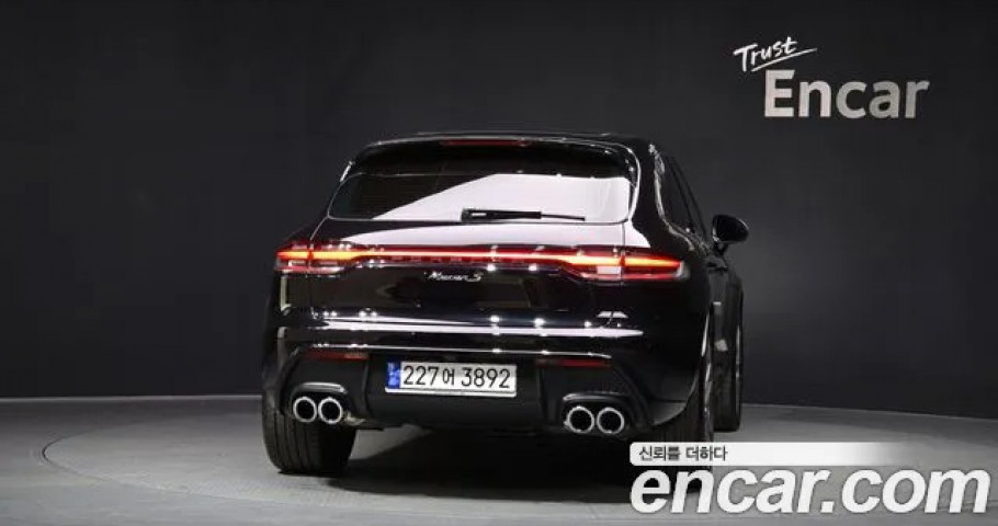 Porsche Macan 