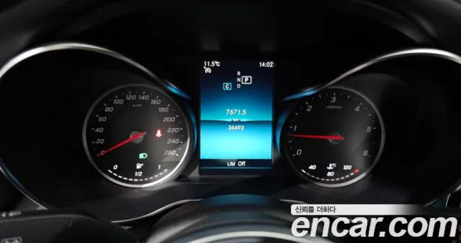 Mercedes-Benz C-Class 
