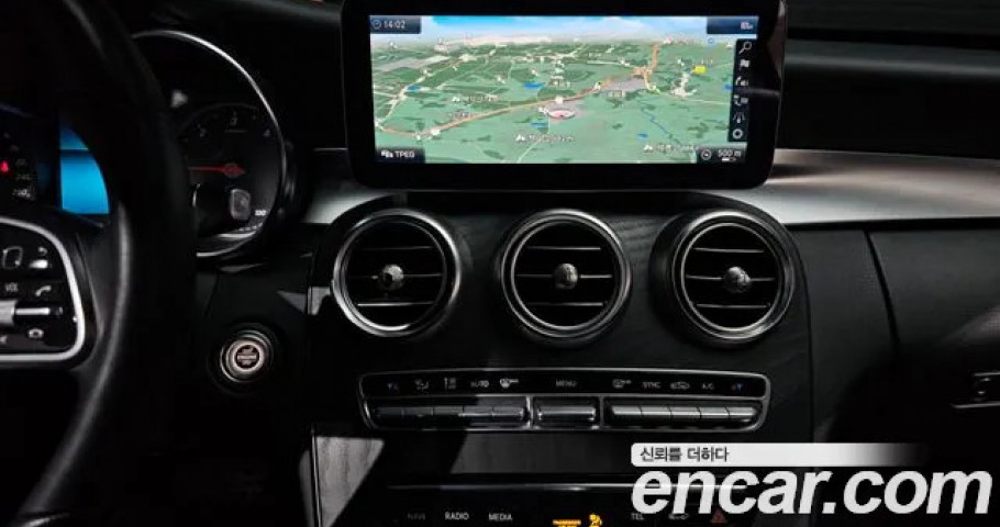 Mercedes-Benz C-Class 