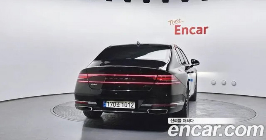 Genesis G90 