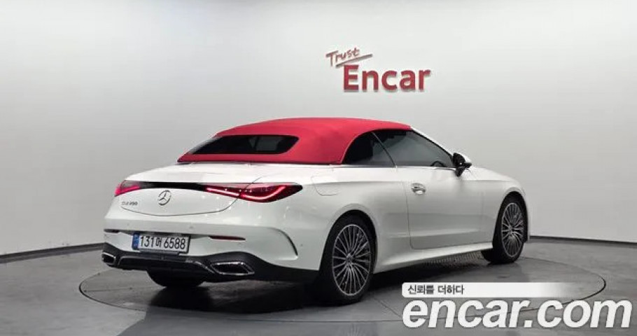 Mercedes-Benz Cle-Class 