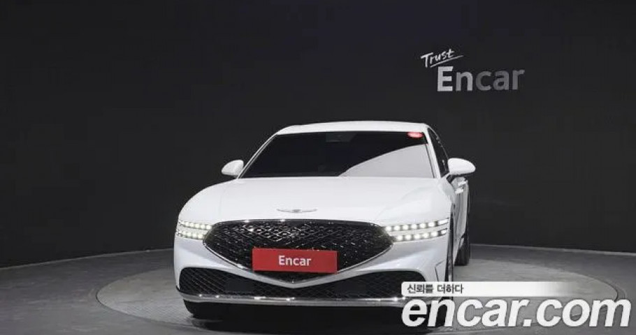 Genesis G90 