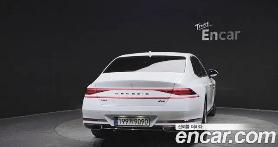Genesis G90 