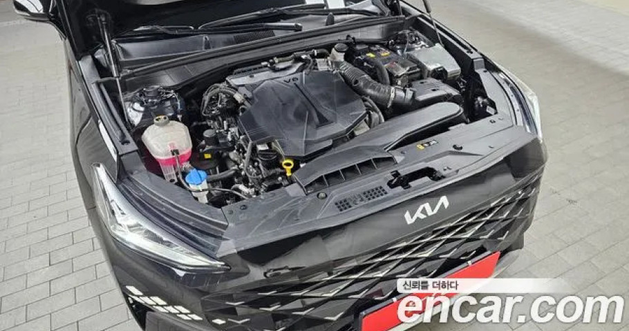 Kia K8 