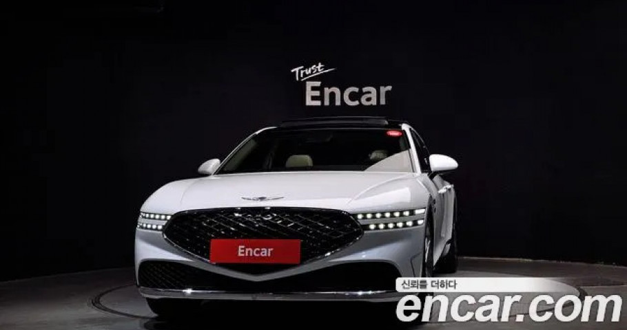 Genesis G90 