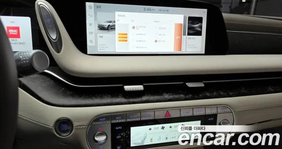 Genesis G90 