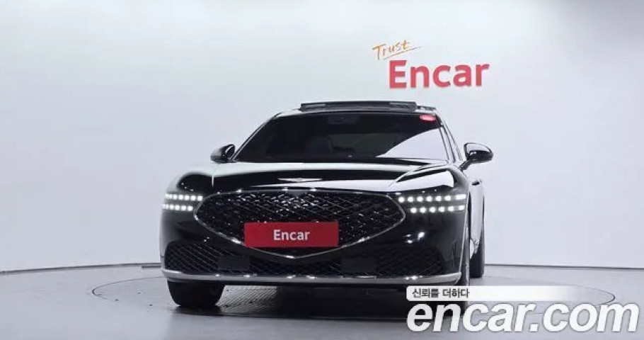 Genesis G90 