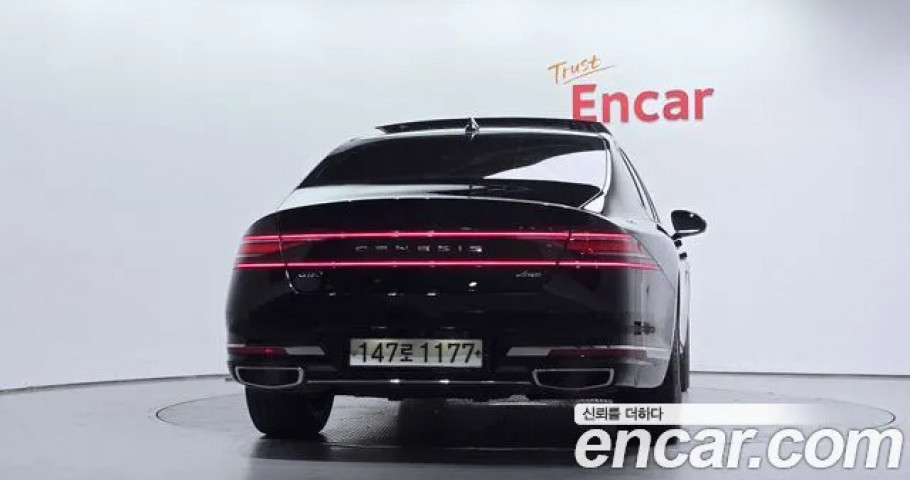 Genesis G90 