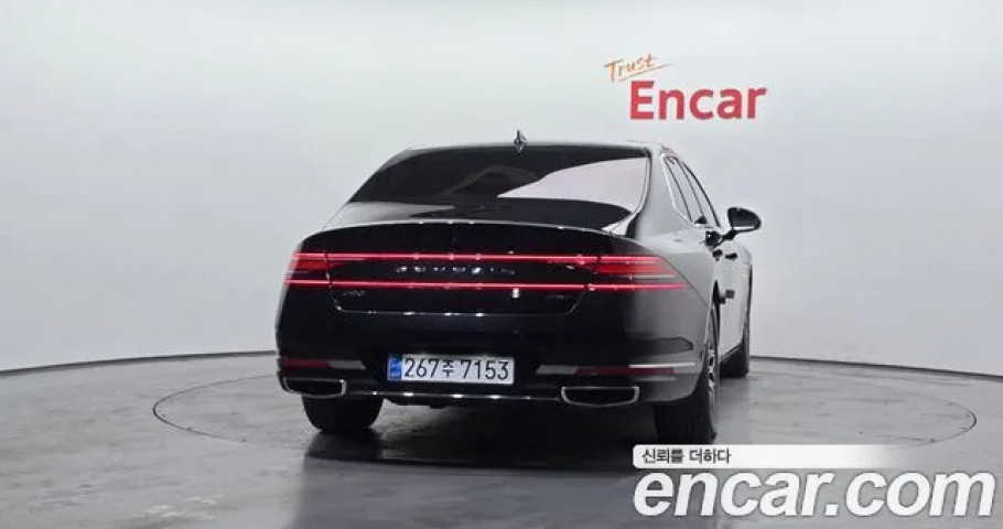 Genesis G90 