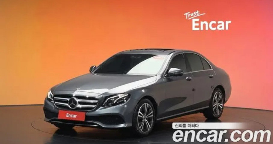 Mercedes-Benz E-Class 