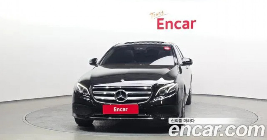 Mercedes-Benz E-Class 