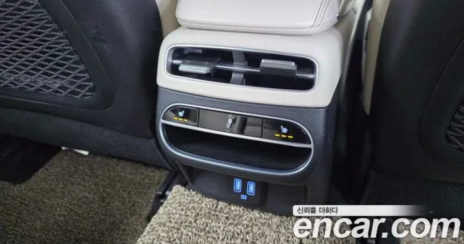 Genesis Gv70 