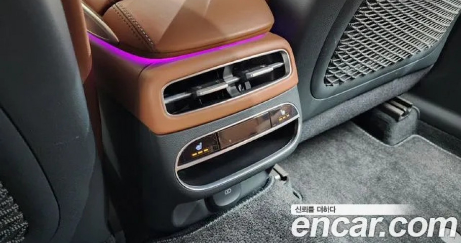 Genesis Gv70 