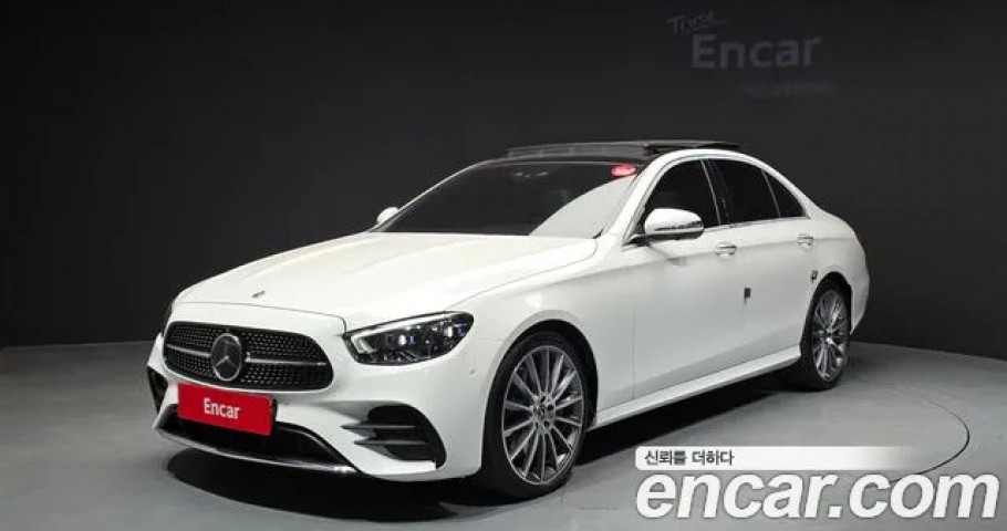 Mercedes-Benz E-Class 