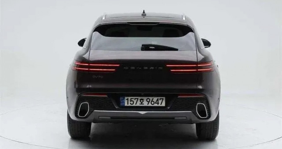 Genesis Gv70 