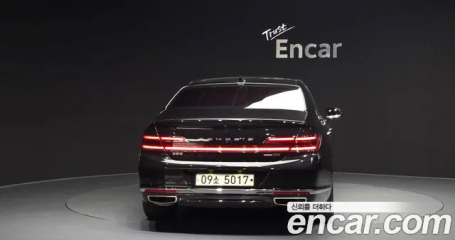 Genesis G90 