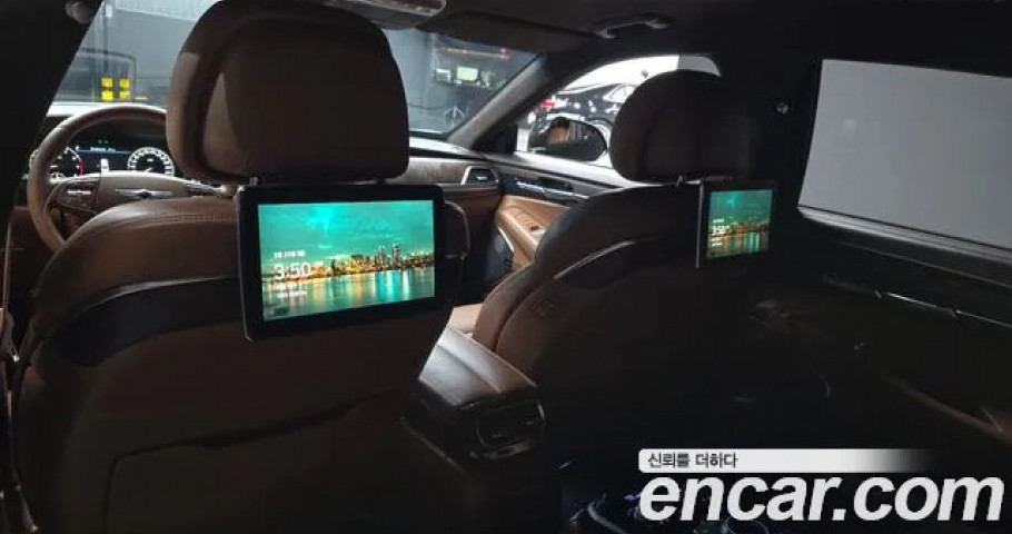 Genesis G90 