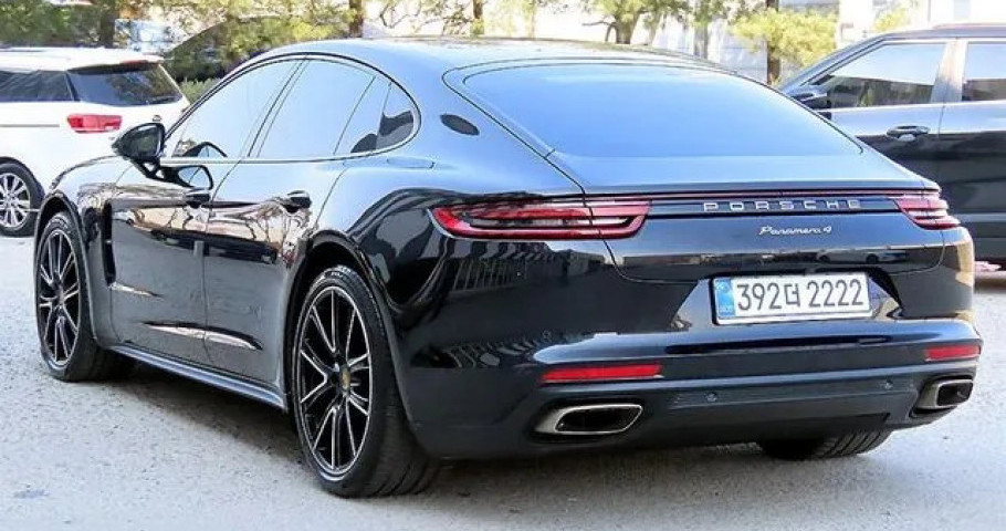 Porsche Panamera 