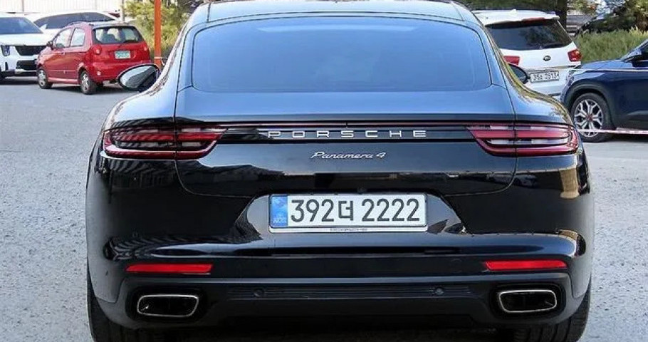 Porsche Panamera 