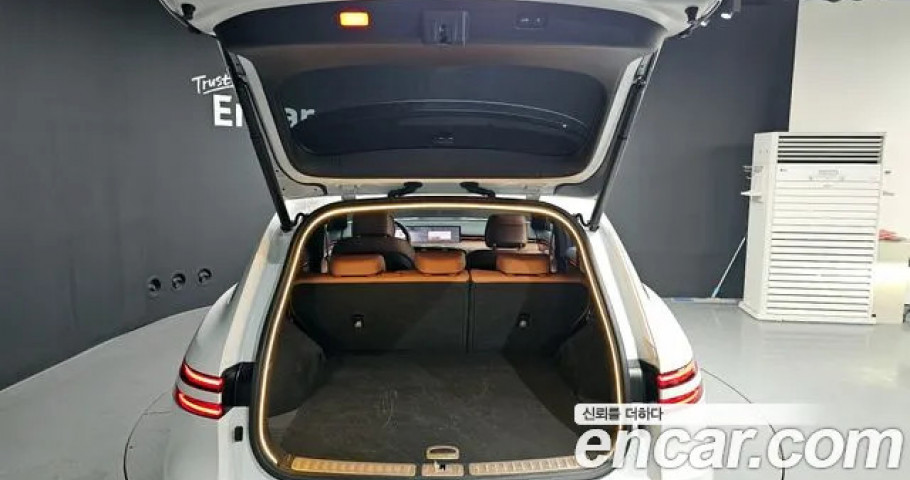 Genesis Gv70 